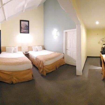 ทราเวลลอดจ์ บาย วินด์แฮม แฟร์ฟิลด์/นาปา แวลเลย์ Hotel ภายนอก รูปภาพ