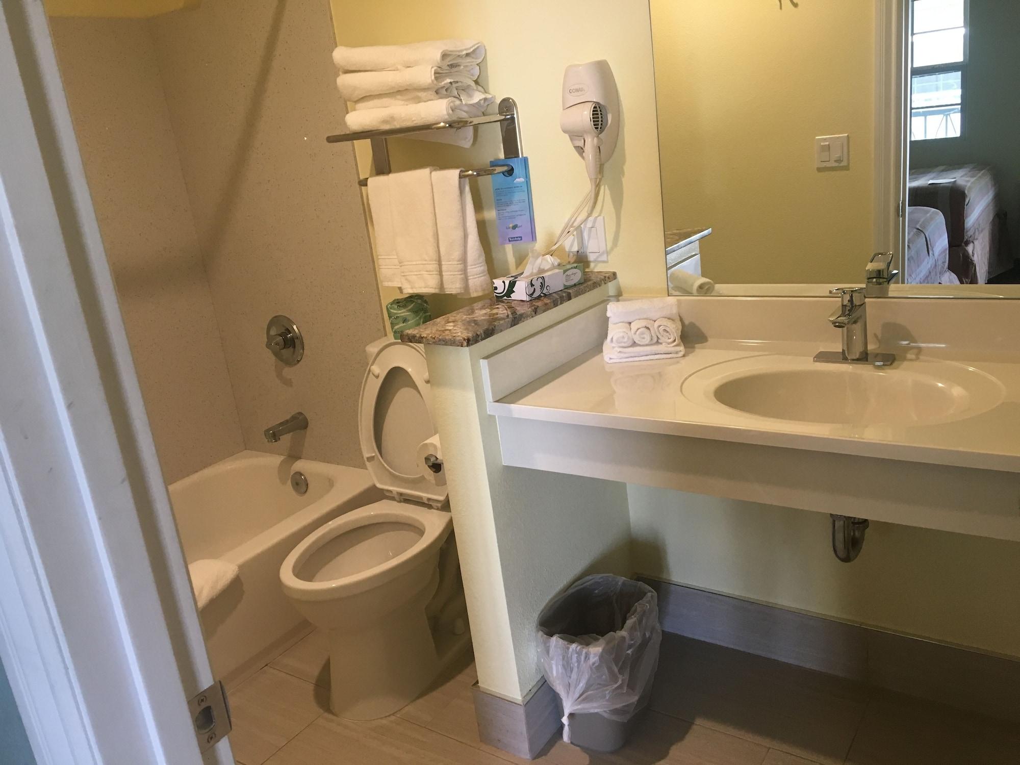 ทราเวลลอดจ์ บาย วินด์แฮม แฟร์ฟิลด์/นาปา แวลเลย์ Hotel ภายนอก รูปภาพ