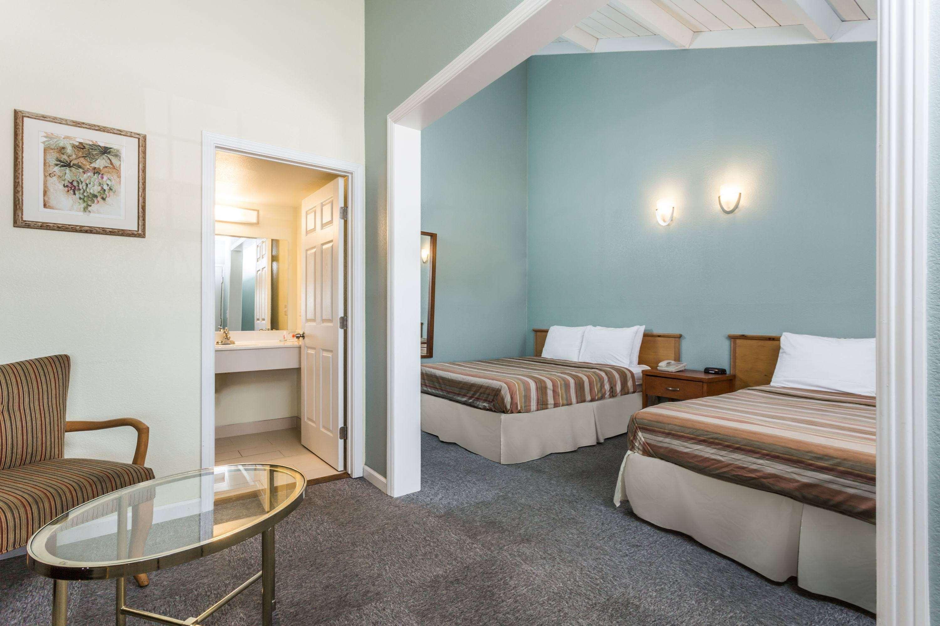ทราเวลลอดจ์ บาย วินด์แฮม แฟร์ฟิลด์/นาปา แวลเลย์ Hotel ภายนอก รูปภาพ