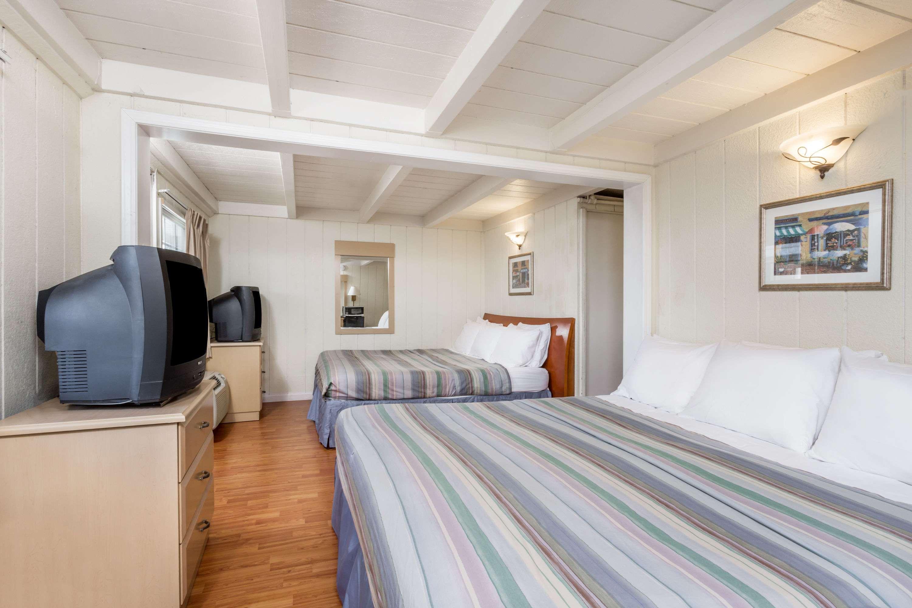 ทราเวลลอดจ์ บาย วินด์แฮม แฟร์ฟิลด์/นาปา แวลเลย์ Hotel ภายนอก รูปภาพ