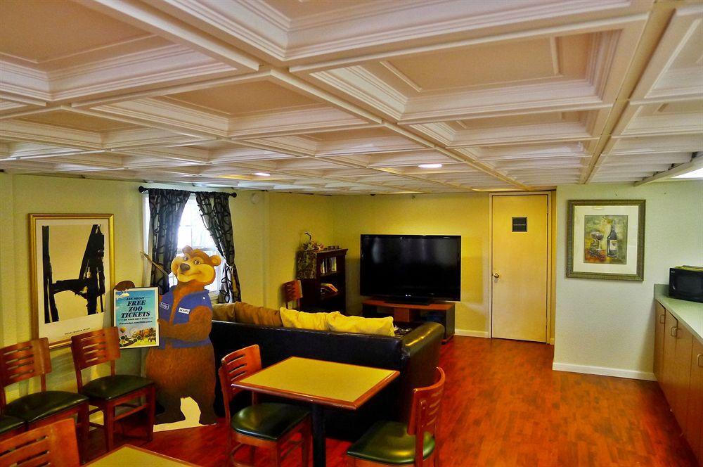 ทราเวลลอดจ์ บาย วินด์แฮม แฟร์ฟิลด์/นาปา แวลเลย์ Hotel ภายนอก รูปภาพ