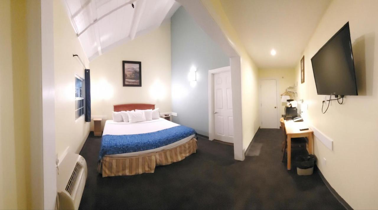 ทราเวลลอดจ์ บาย วินด์แฮม แฟร์ฟิลด์/นาปา แวลเลย์ Hotel ภายนอก รูปภาพ